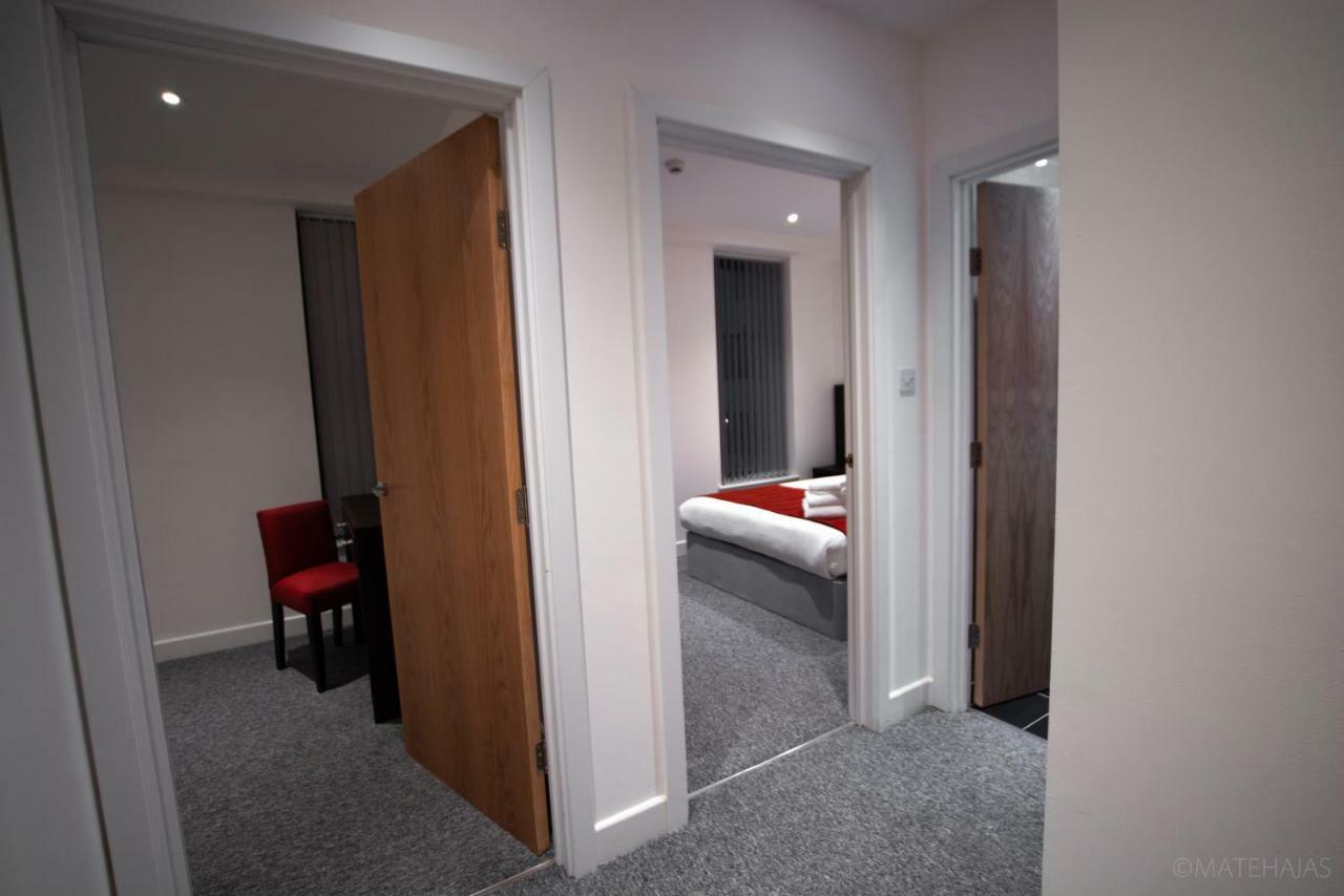 Somerville Apartments London Heathrow Hillingdon Buitenkant foto
