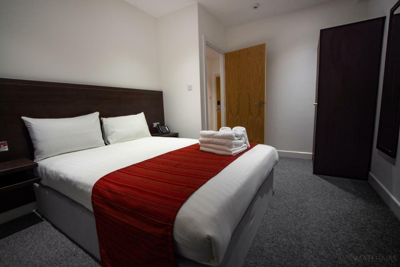 Somerville Apartments London Heathrow Hillingdon Buitenkant foto