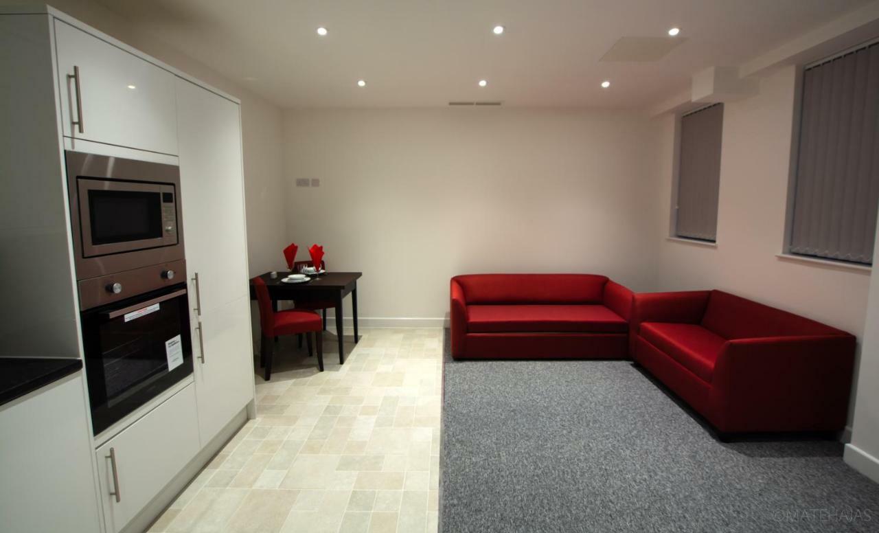 Somerville Apartments London Heathrow Hillingdon Buitenkant foto
